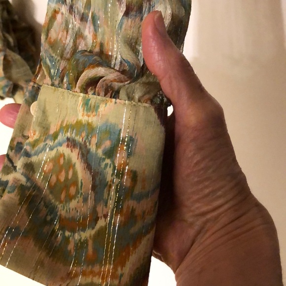 Gorgeous sheer Silk Patricia Pepe Wrap Top - Picture 4 of 9